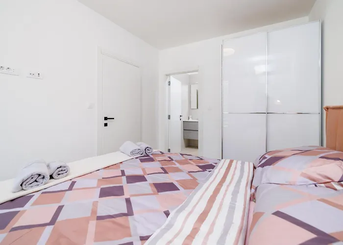 Schmidt Veliki Dramalj