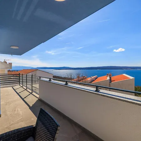 Schmidt Veliki Διαμέρισμα